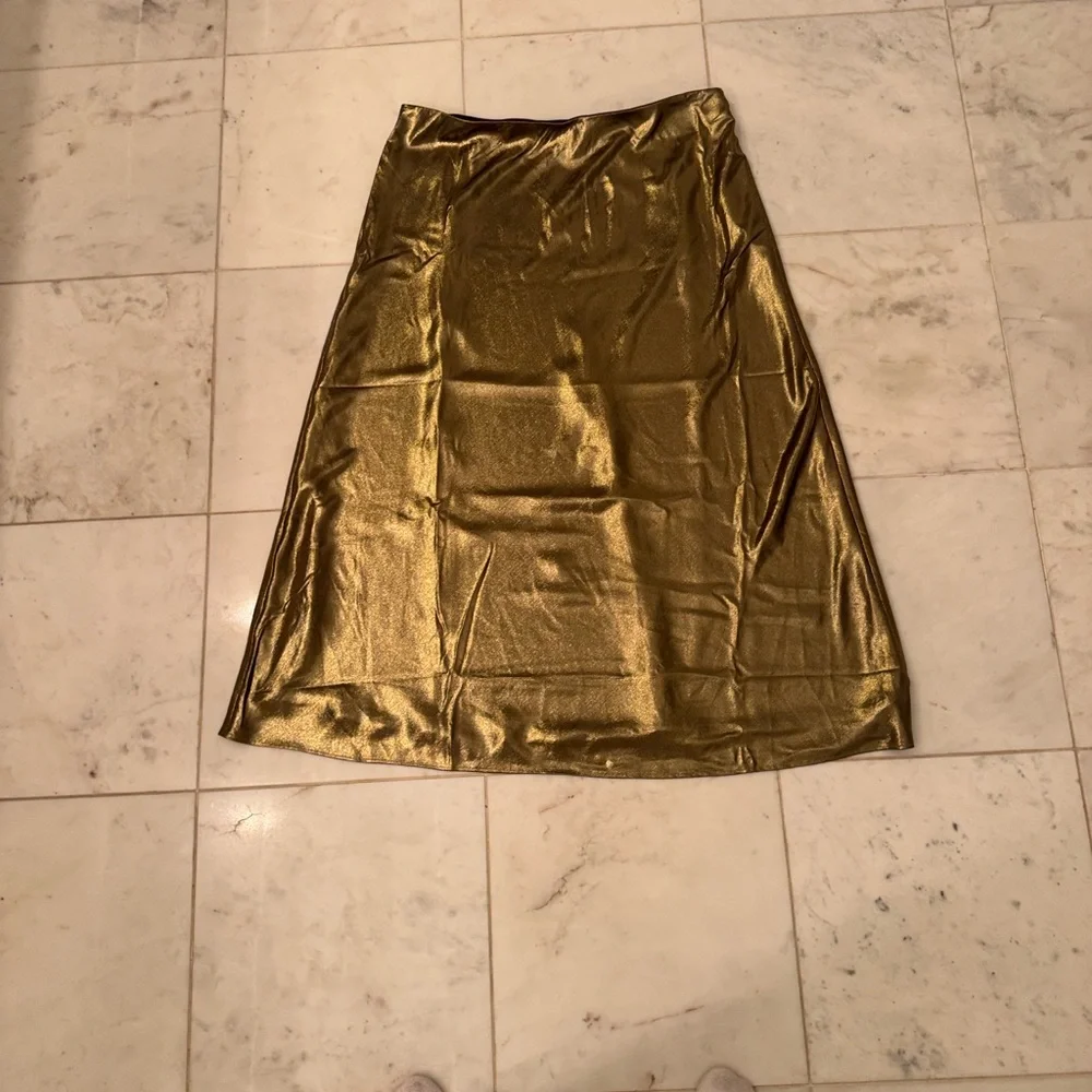 J. Crew Gwyneth Gold Lame Skirt - Picture 3 of 3